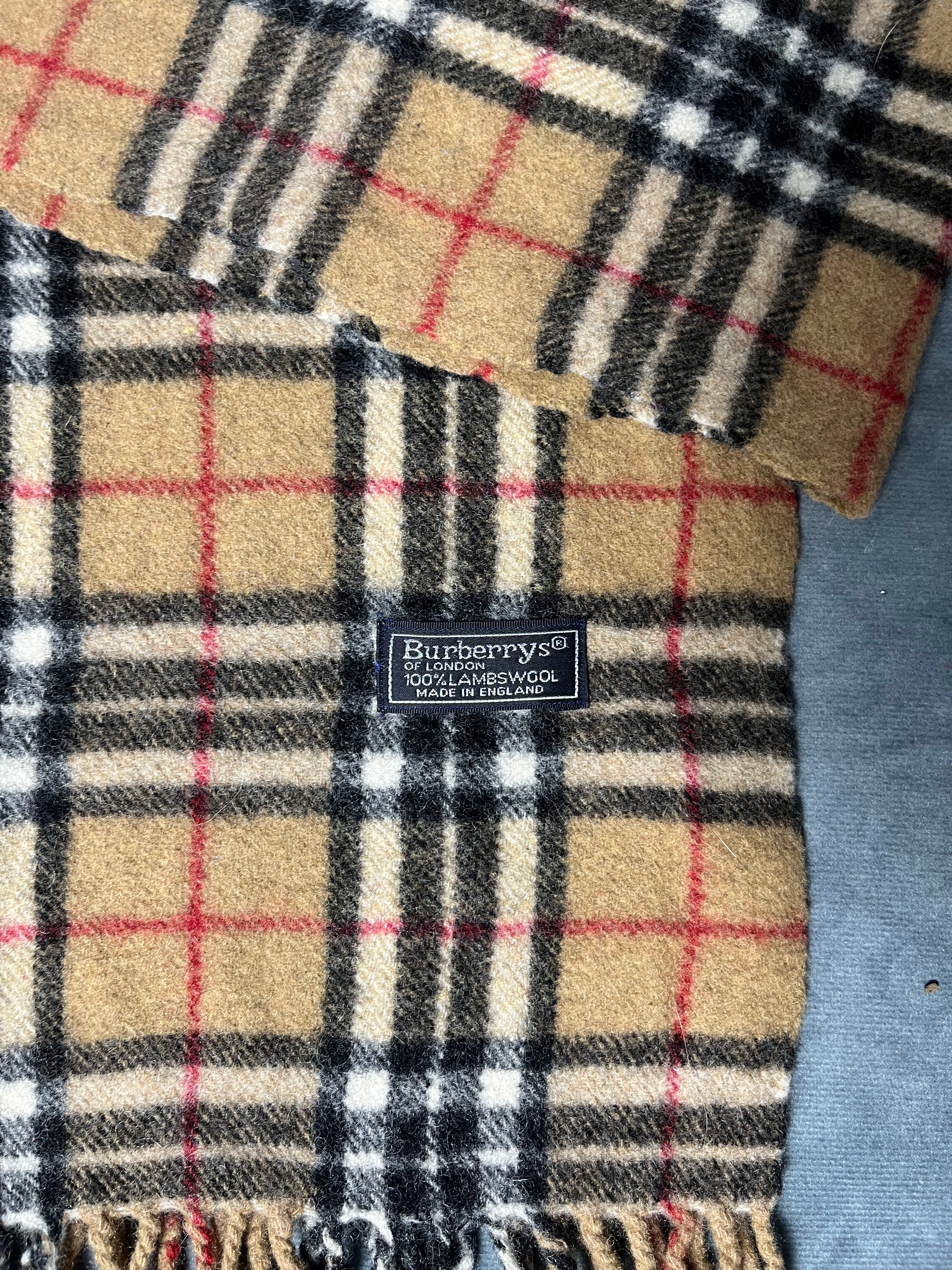 Burberry Scarf (Beige)